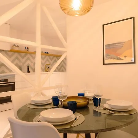 Charming 1br - Stylish & Cozy In Principe Real | By Airnest Apartman