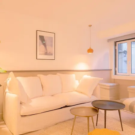 Charming 1br - Stylish & Cozy In Principe Real | By Airnest Apartman Lisboa